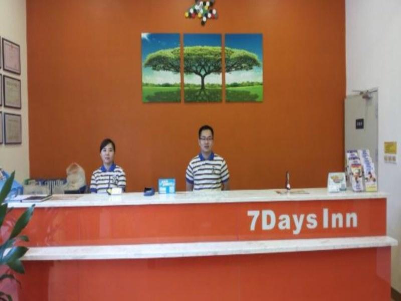 7Days Inn Zhuhai North Railway Station Jinding Buitenkant foto